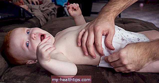 Caca en bebés amamantados: qué esperar