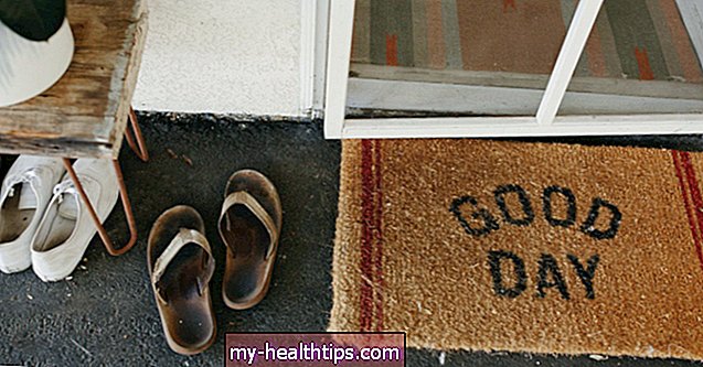 Você deve tirar os sapatos antes de ir para dentro de casa?