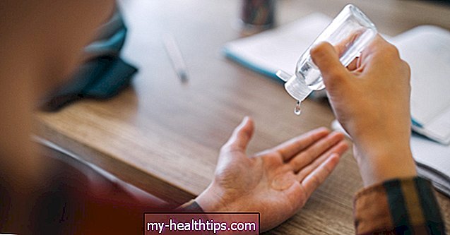 Ką daryti, jei į akis patenka rankų dezinfekavimo priemonė