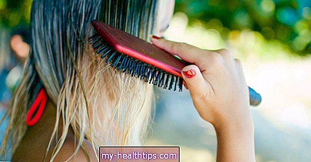 Por qué necesita limpiar su cepillo para el cabello y cómo hacerlo